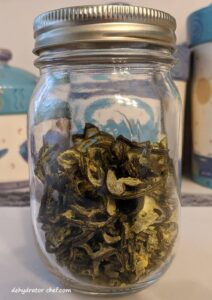 conditioning our dehydrated jalapeno peppers in a clear canning jar | dried jalapeno peppers in a clear canning jar