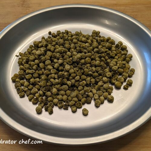 Peas are one of the best foods to dehydrate for long term storage and our homemade dehydrated meal recipes.